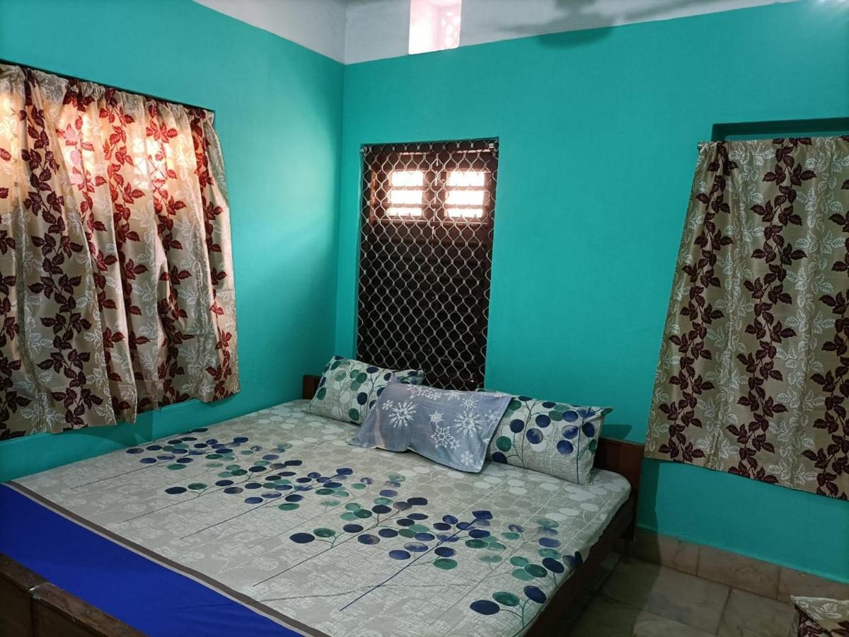 Hotel Radha Krishna Пурі Екстер'єр фото