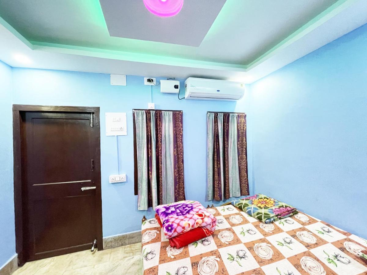 Hotel Radha Krishna Пурі Екстер'єр фото