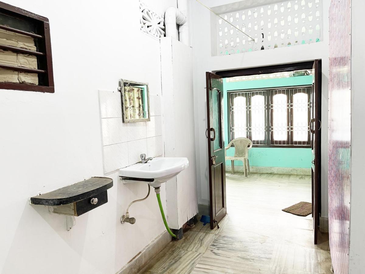 Hotel Radha Krishna Пурі Екстер'єр фото