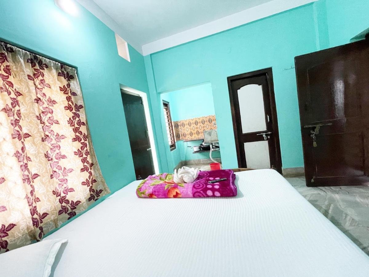 Hotel Radha Krishna Пурі Екстер'єр фото