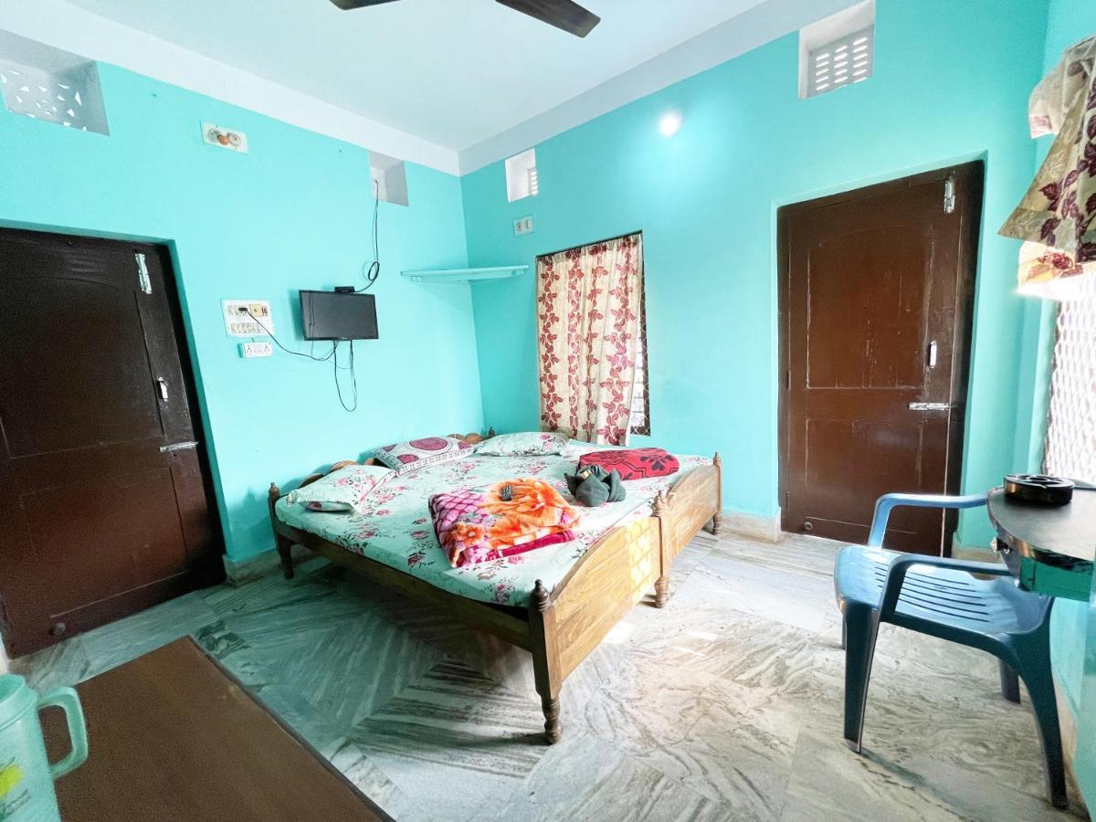 Hotel Radha Krishna Пурі Екстер'єр фото