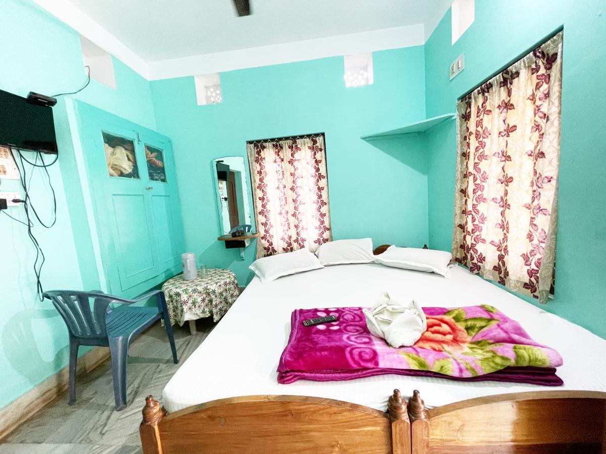 Hotel Radha Krishna Пурі Екстер'єр фото