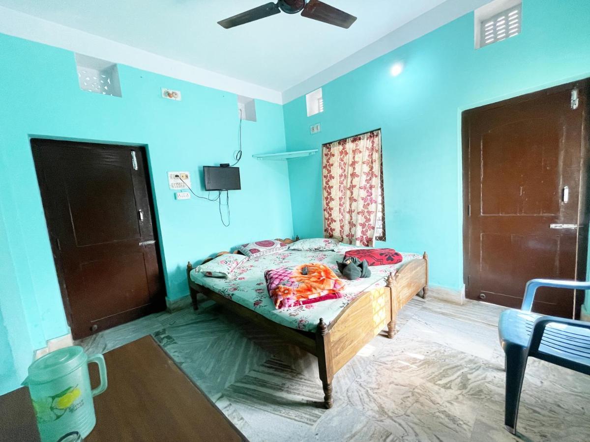 Hotel Radha Krishna Пурі Екстер'єр фото