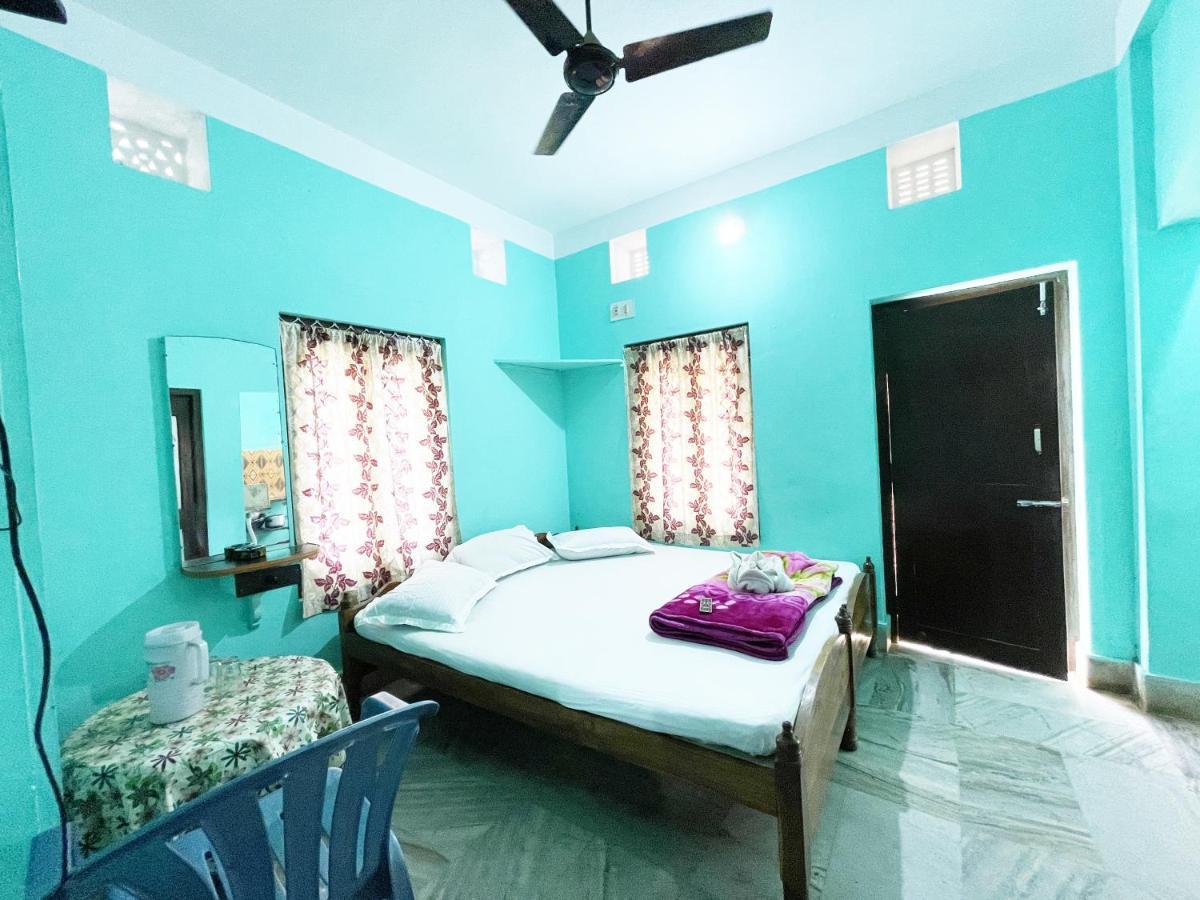 Hotel Radha Krishna Пурі Екстер'єр фото