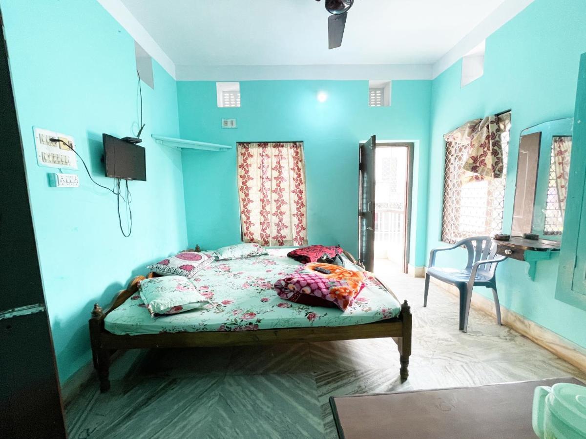 Hotel Radha Krishna Пурі Екстер'єр фото