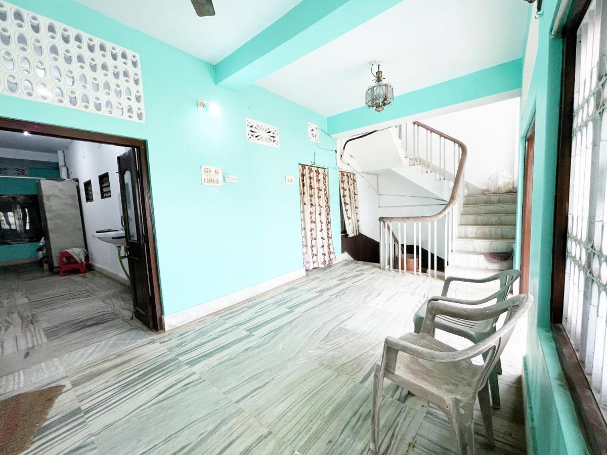 Hotel Radha Krishna Пурі Екстер'єр фото
